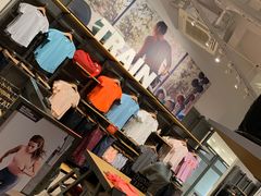 -UNDER ARMOUR(新燕莎奥莱店)