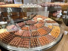 -Laderach 莱德拉(上海环贸iapm店)