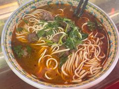 -金杨拉面王小吃面馆·牛三宝面·红烧牛肉粉