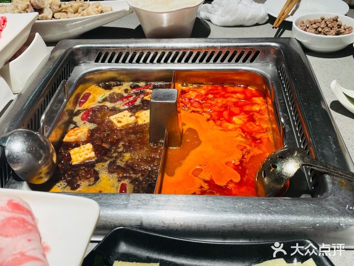 海底捞火锅(万象城店)番茄锅底图片