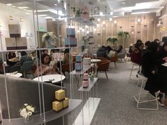 大堂-奈雪的茶(市百一店)