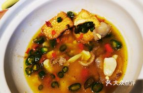 Stir-fried Eggs with Bell Peppers and Tofu