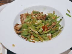 -江宴渔村·鱼鲜土菜(紫荆广场店)
