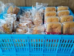 -红宝石·鲜奶小方·海派西点房(金杨店)