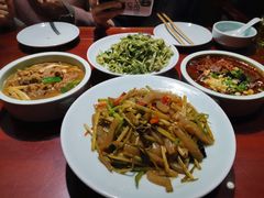 -窄巷子陕菜馆·地道陕西菜(粉巷店)