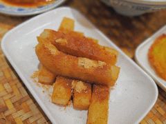 -爆炸头阿姨小四川正宗川味小吃(无任何分店)