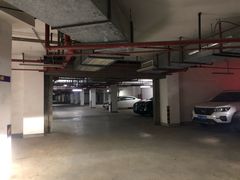 -锦江之星秀沿路地铁站酒店-沿街停车场