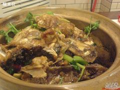 砂锅鱼头煲-紫金食坊(江南西路店)