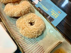 炸虾饼配泰国梅子酱-帕蓝·暹罗料理(大学路店)