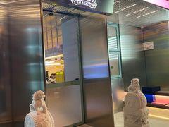 门面-白仁仔· 活烤海鲜 宵夜(豫园店)