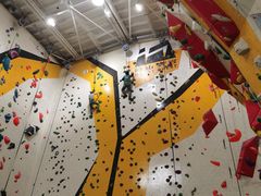 -问山MountQuest攀岩馆