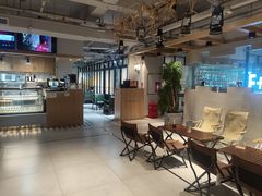 -F+轻食健身赋能空间(中华北路国贸商场店)