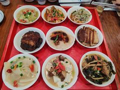 -蓝田九大碗民俗食府(蓝田店)