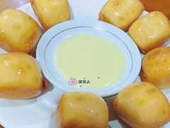 炼乳金馍-三居鲁味坊黄焖鸡(山大路店)