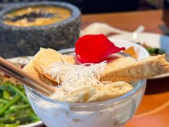 -菌自由丨野生菌火锅特色庭院餐厅(丽江古城店)