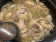 -东椰·海南椰子鸡火锅(朝阳门店)