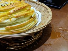 -东口码头·烧鸽子·鱼头泡饼·地方菜(金鹰悦城店)