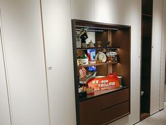 -索菲亚衣柜橱柜家具全屋定制(汶水红星店)