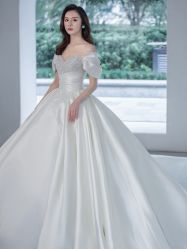 -艾米丽婚纱礼服