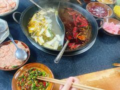 -重庆故事姊妹老火锅(财经学院店)