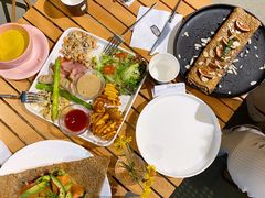 英式牛角包配芝士肠全餐-GOTLOT COFFEE&KITCHEN角落厨房NOOK店