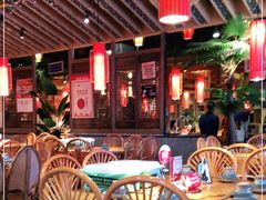 -野山舂·贵州现舂酸汤火锅(鸿通城店)