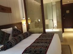 -西双版纳融创皇冠假日度假酒店