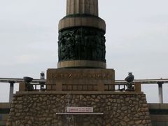 -人民防洪胜利纪念塔