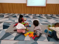 -红黄蓝早教(西海岸旗舰中心)