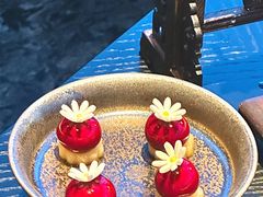 -鲜璟台·地标景观餐厅(上海中心店)