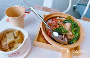 Lap Cheong Mushroom Chicken Claypot Rice