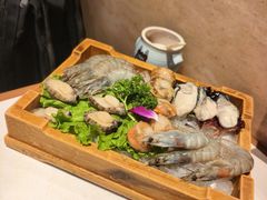 海鲜拼盘-老牌坊云南鱼豆花火锅(哈西万达店)