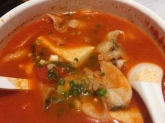 -渝是乎酸菜鱼(龙旗购物中心店)