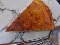 西班牙巴斯克黑松露奶酪蛋糕-The Rug Cafe(王府中环店)