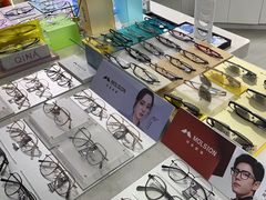 -视野联行眼镜蔡司·依视路官方授权店(顺城店)