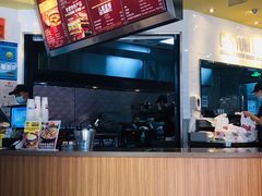 -The Habit Burger Grill 哈比特汉堡(复兴soho店)