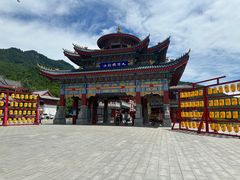 -九鼎铁刹山风景区