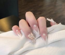 -花系美·美甲美睫精品店