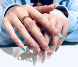 -艾珂·美甲美睫