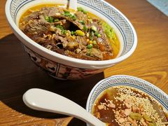 -粉吖吖·邵阳米粉(体育西路店)