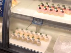 -蒙肥羊·酸汤潮牛·鲜牛肉火锅烤肉自助(岗顶店)