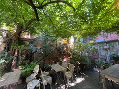 -古董花园(思南路42弄小区店)