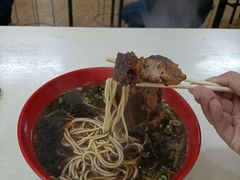 -小龙大肉面馆