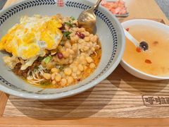 -呼啦面馆·头牌豌杂面(建新东路店)