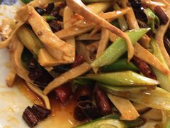 -瑞杰烧烤店·24小时营业(山东路店)