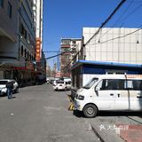 车市巷，一条贯穿人民路与中山路的小巷，一条曾经买卖拉
