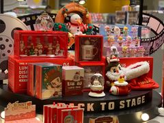 -泡泡玛特POPMART(蓝色港湾店)