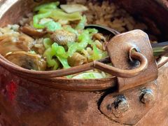 铜锅牛肝菌焖饭-中8楼风尚云南菜(颐堤港店)