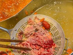 -来龍儿鲜切牛肉自助老火锅