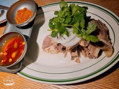 -纳鲁孜·新疆特色餐厅(上海悦荟广场店)